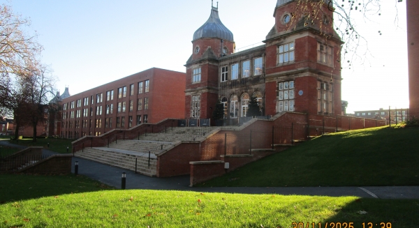 
                             <h2><a href='/4-Rent/Apartments/Stunning-Nightingale-Quarter-Apartment-186/' title='Stunning Nightingale Quarter Apartment!'>Stunning Nightingale Quarter Apartment! - 2 bed - Price: £1035 pcm</a></h2>
                             <p>Allocated parking and onsite gym!<a href='/4-Rent/Apartments/Stunning-Nightingale-Quarter-Apartment-186/' title='Stunning Nightingale Quarter Apartment!'>More..</a></p>