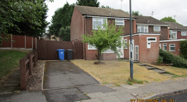 
                             <h2><a href='/4-Rent/Houses/Fully-renovated-semi-detached-home-193/' title='Fully renovated semi detached home'>Fully renovated semi detached home - 3 bed - Price: &pound;1195 pcm</a></h2>
                             <p>Stunning renovated Semi Litttleover<a href='/4-Rent/Houses/Fully-renovated-semi-detached-home-193/' title='Fully renovated semi detached home'>More..</a></p>