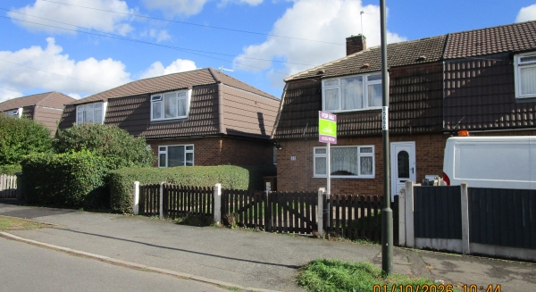 
                             <h2><a href='/4-Sale/Houses/Spacious-Borrowash-semi-86/' title='Spacious Borrowash semi!'>Spacious Borrowash semi! - 3 bed - Price: &pound;179950</a></h2>
                             <p>Lovely garden & off road parking!<a href='/4-Sale/Houses/Spacious-Borrowash-semi-86/' title='Spacious Borrowash semi!'>More..</a></p>